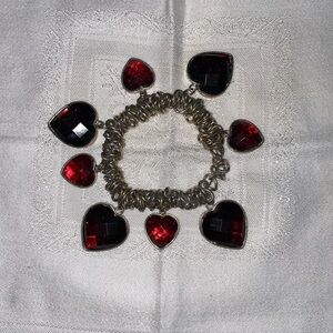 Vintage Red Heart Charm Stretch Bracelet – Silver Tone Statement Jewelry